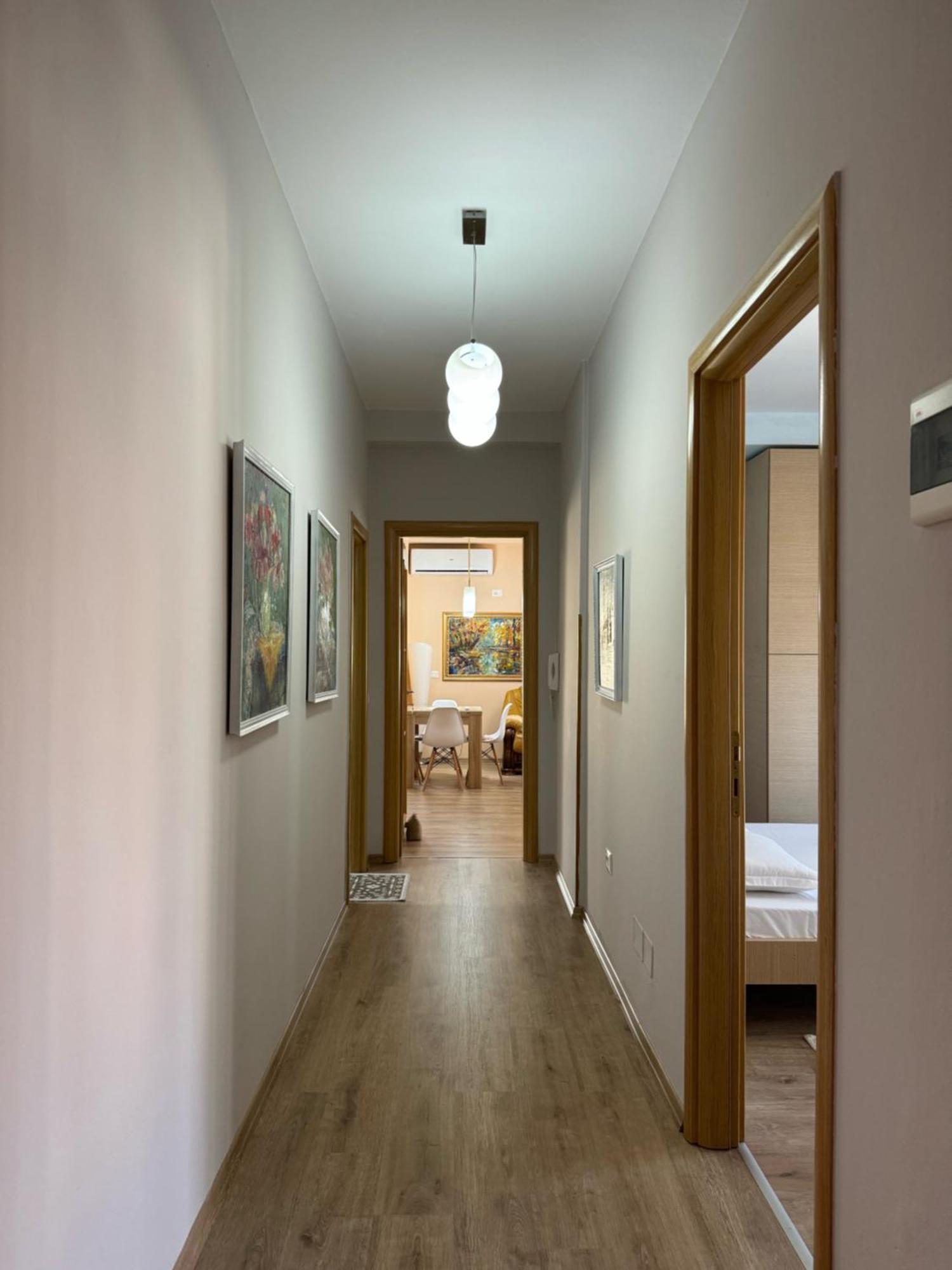 Era'S Apartment Тирана Екстер'єр фото