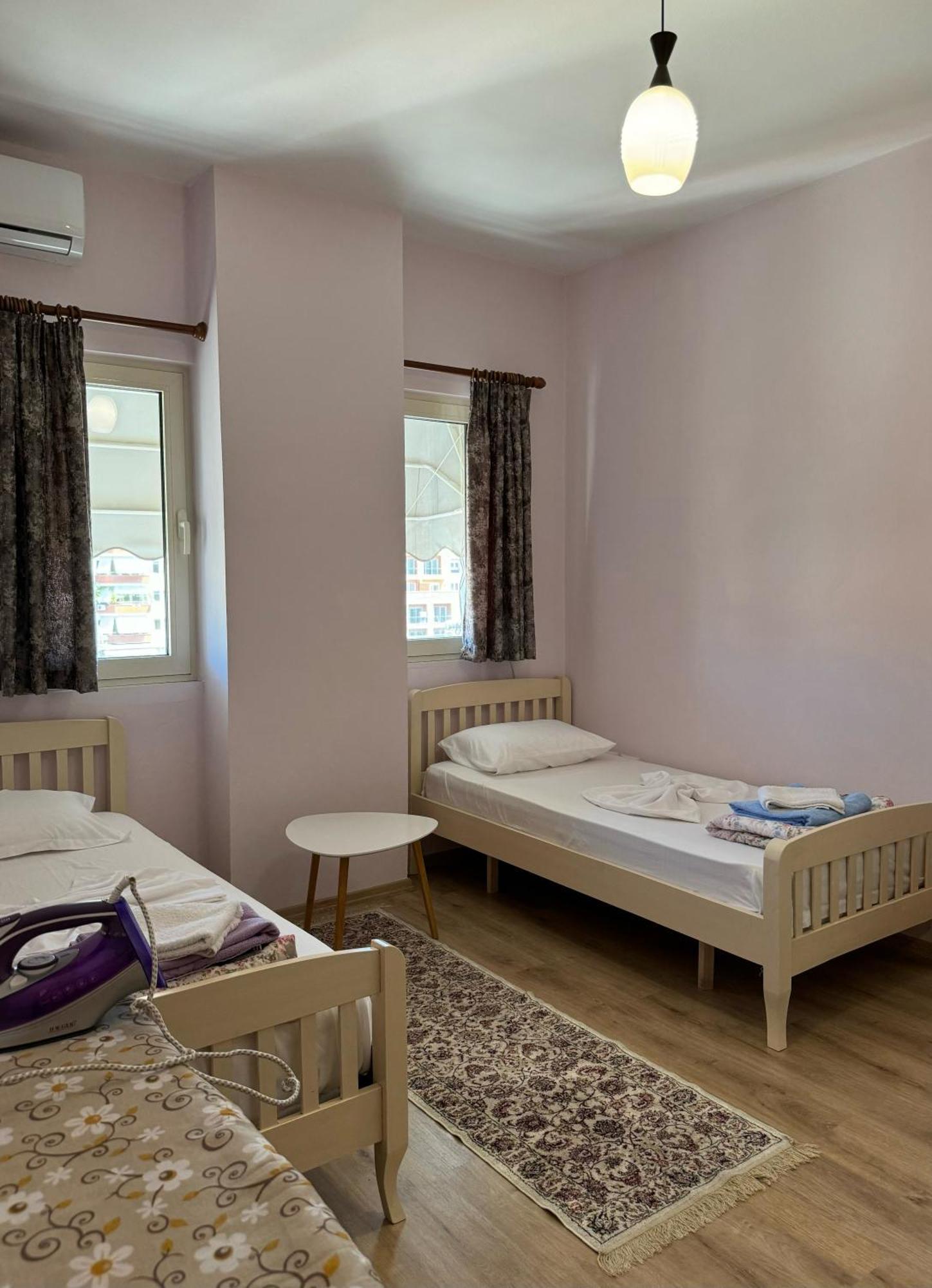 Era'S Apartment Тирана Екстер'єр фото